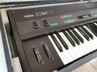 YAMAHA ヤマハ DX7 初代＜ROMカートリッジ・ハードケース付き＞◆61鍵 FM音源