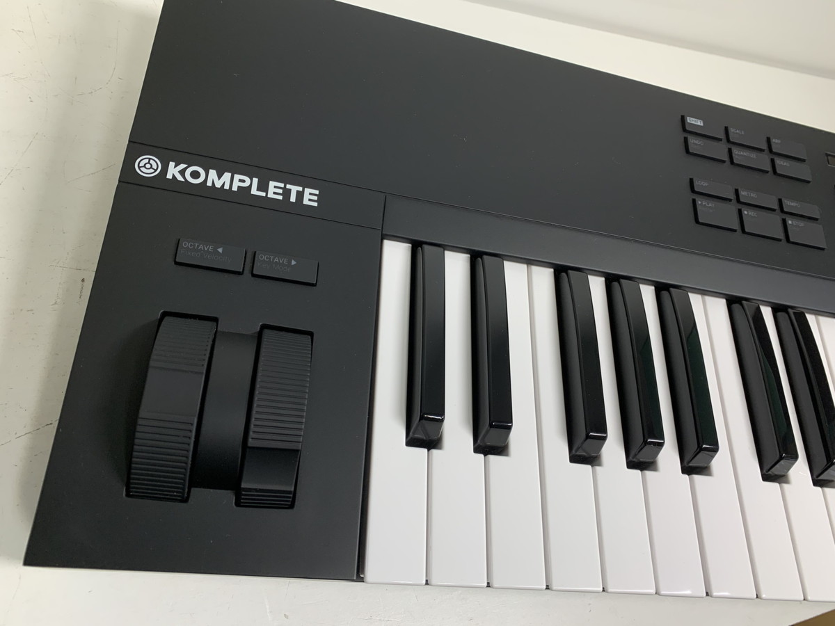 最前線の-KOMPLETE KONTROL A61 ネイティブインストゥルメンツ 61鍵