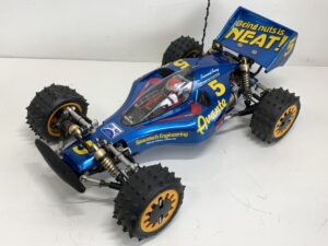 送料無料2024スペア付タミヤ 1／ 10 RC 4WDレーシングバギーアバンテ トイラジコン