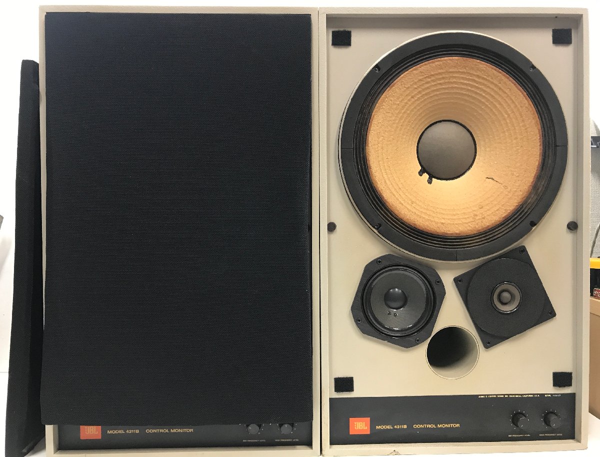 JBL 4311B