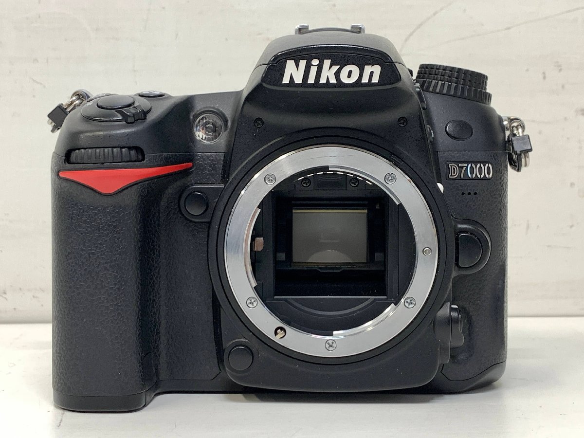 Nikon D7000 ボディ＜バッテリー・充電器付き＞ニコン デジタル一眼レフカメラ