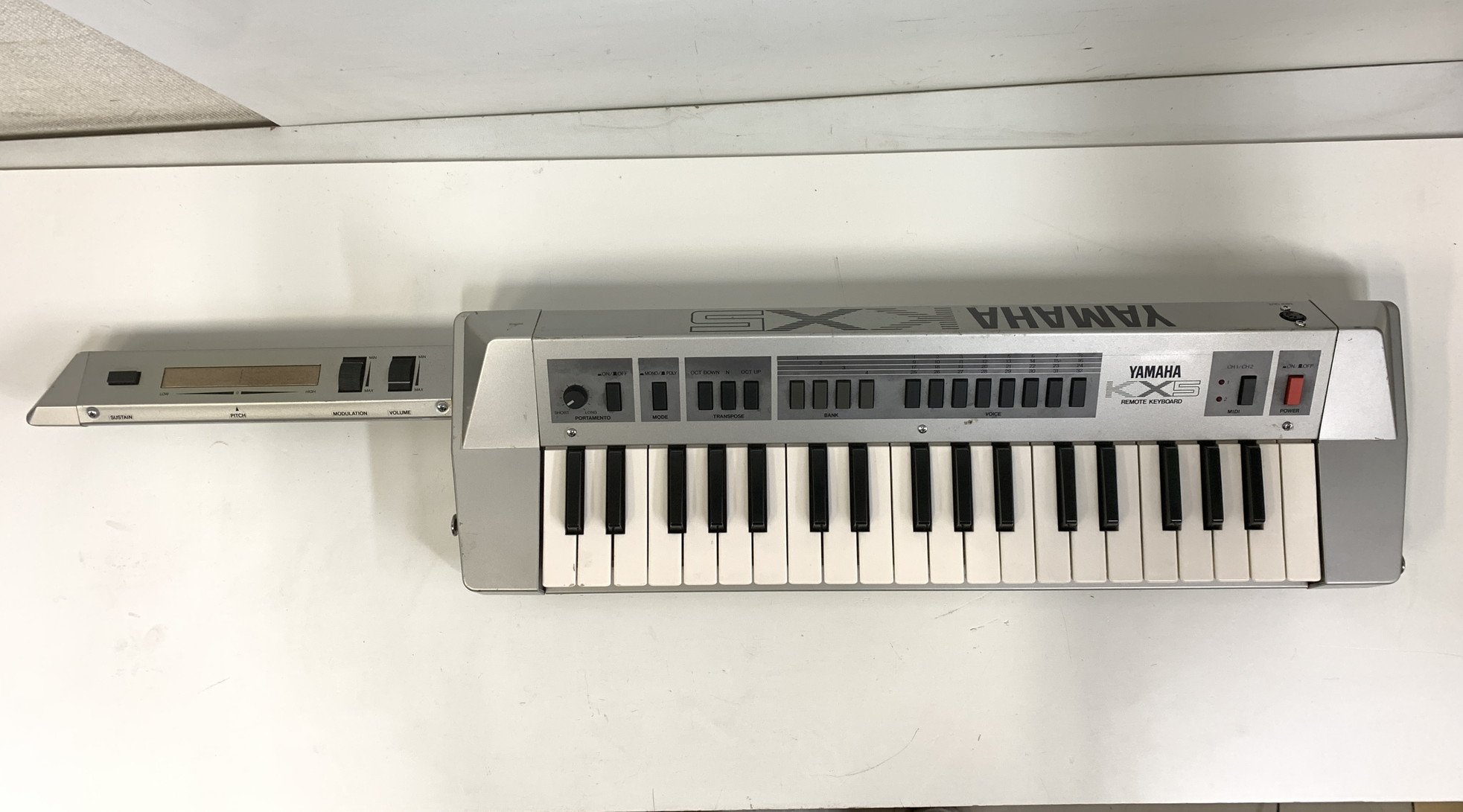 YAMAHA KX5 ヤマハ ショルダーキーボード MIDIコントローラー