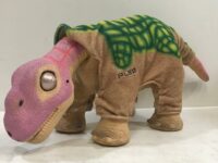 UGOBE PLEO 恐竜ロボット プレオ ピンク