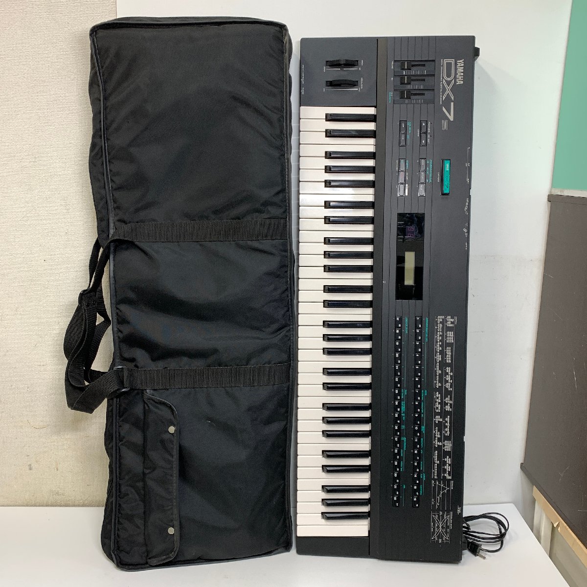 YAMAHA DX7S