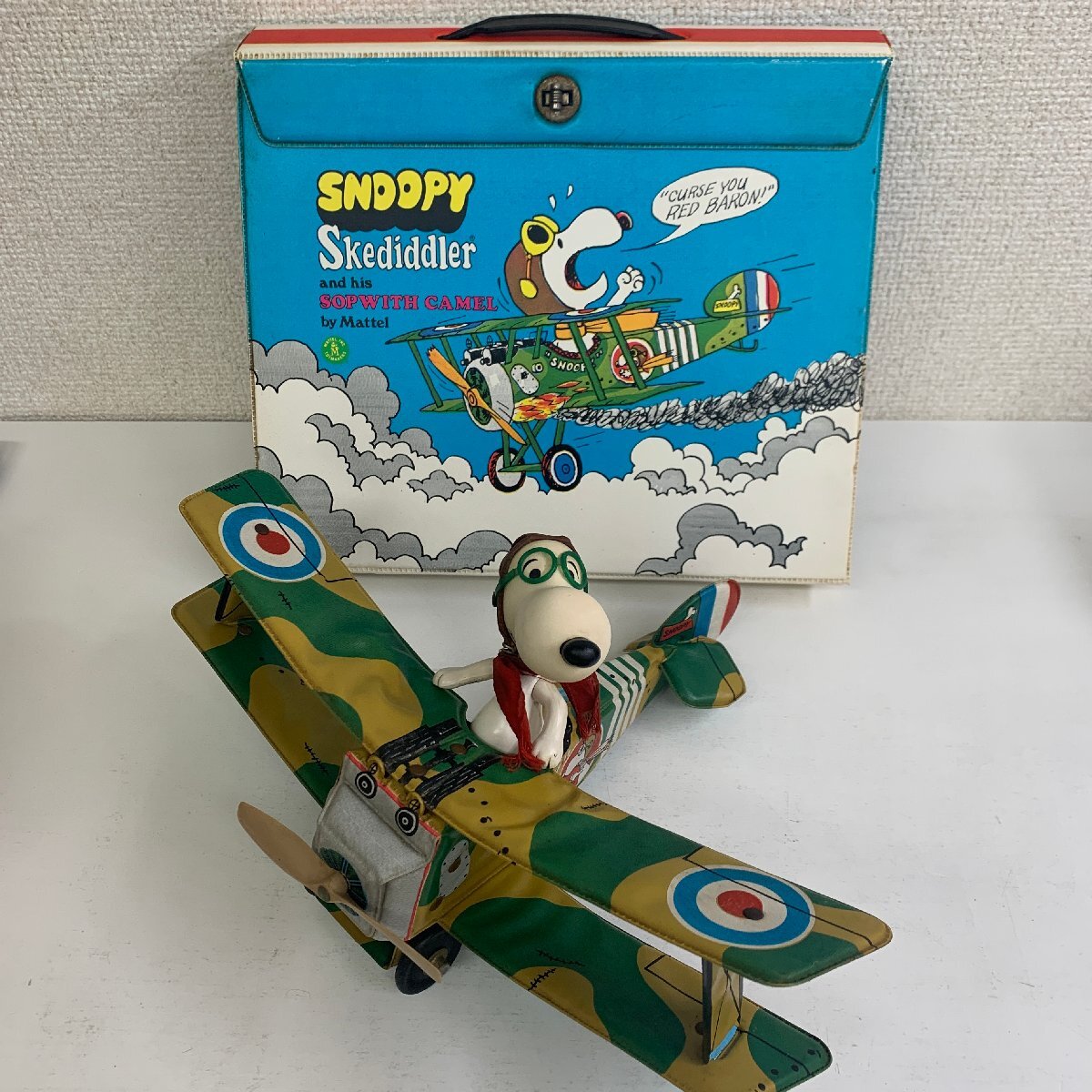 Mattel SNOOPY Skediddler and his SOPWITH CAMEL 1969 スヌーピーフィギュア