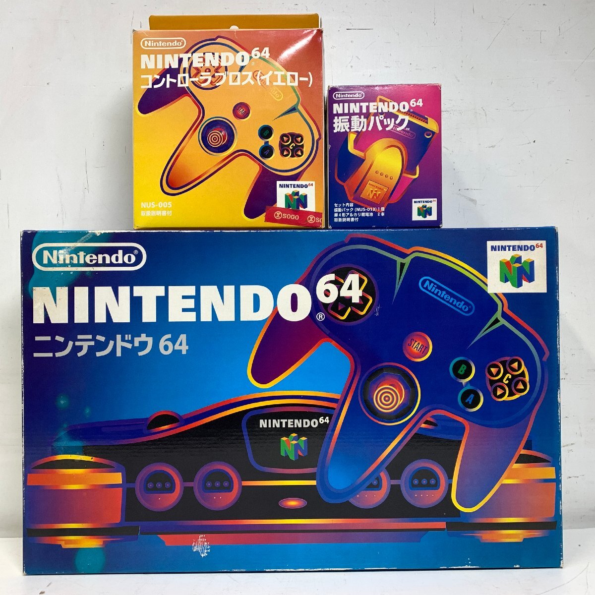 NINTENDO 64 本体／コントローラブロス／振動パック／コントローラパック＜元箱付き＞