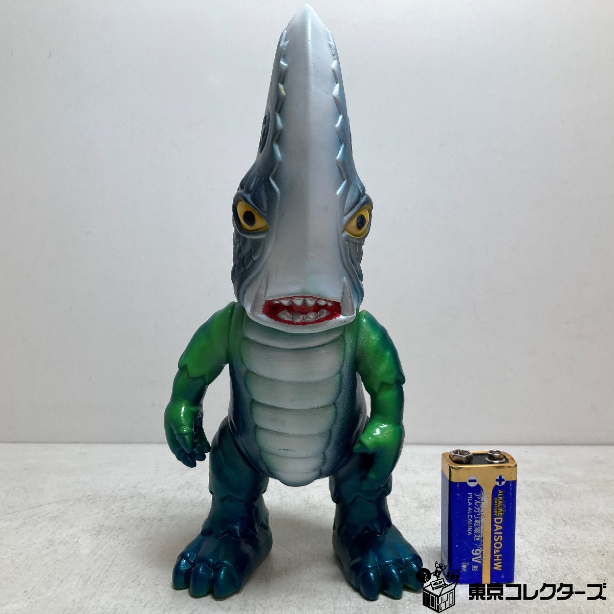 【高さ約20.5cm】…
