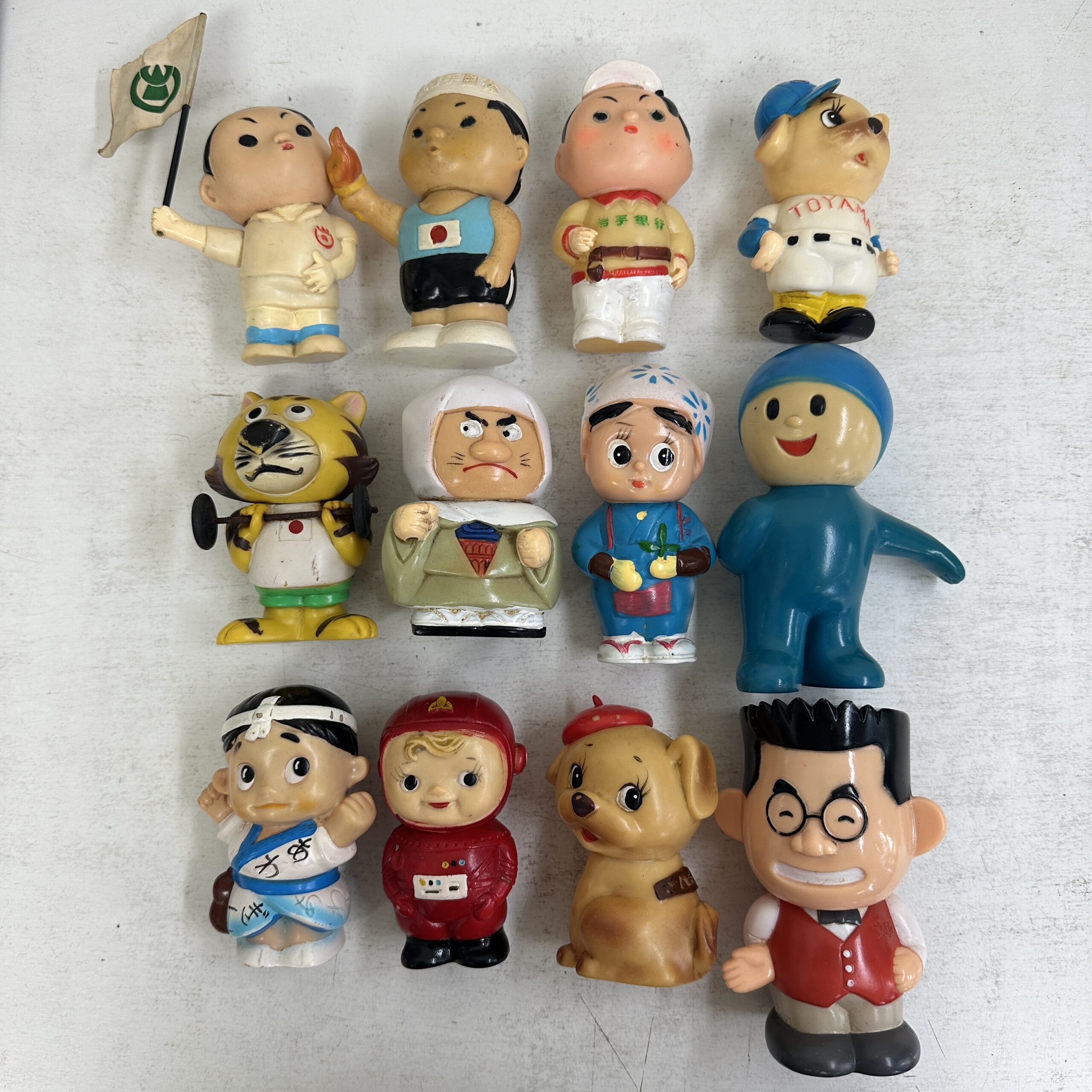 銀行 ソフビ 貯金箱 …